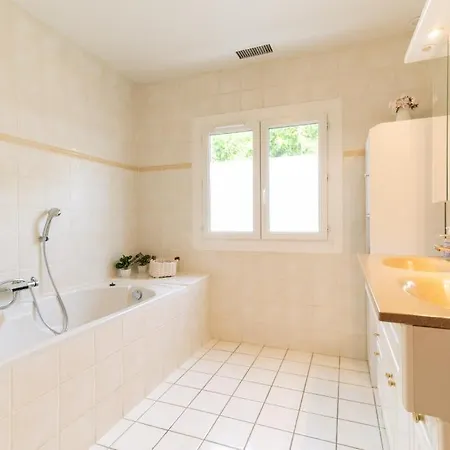Feriehus Maison Piscine Jacuzzi Proche Montpellier Et Plages
