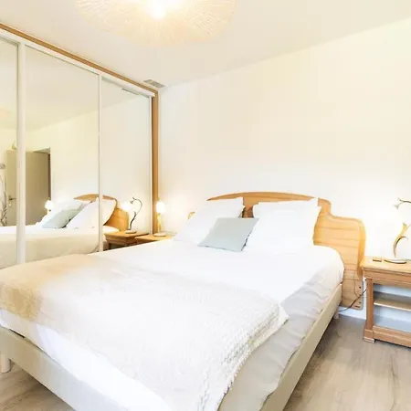 Maison Piscine Jacuzzi Proche Montpellier Et Plages *