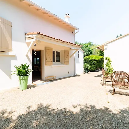 度假居 Piscine Jacuzzi Proche Montpellier Et Plages
